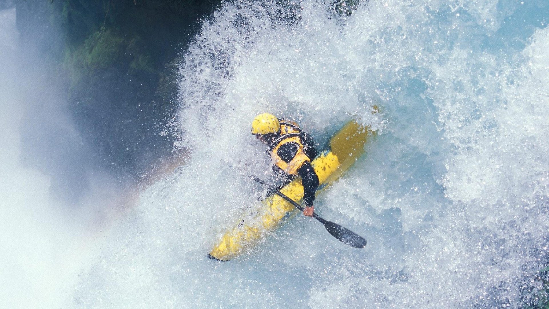 赛道上的红色风暴，阿隆索高光表现，法拉利完胜阿斯顿马丁