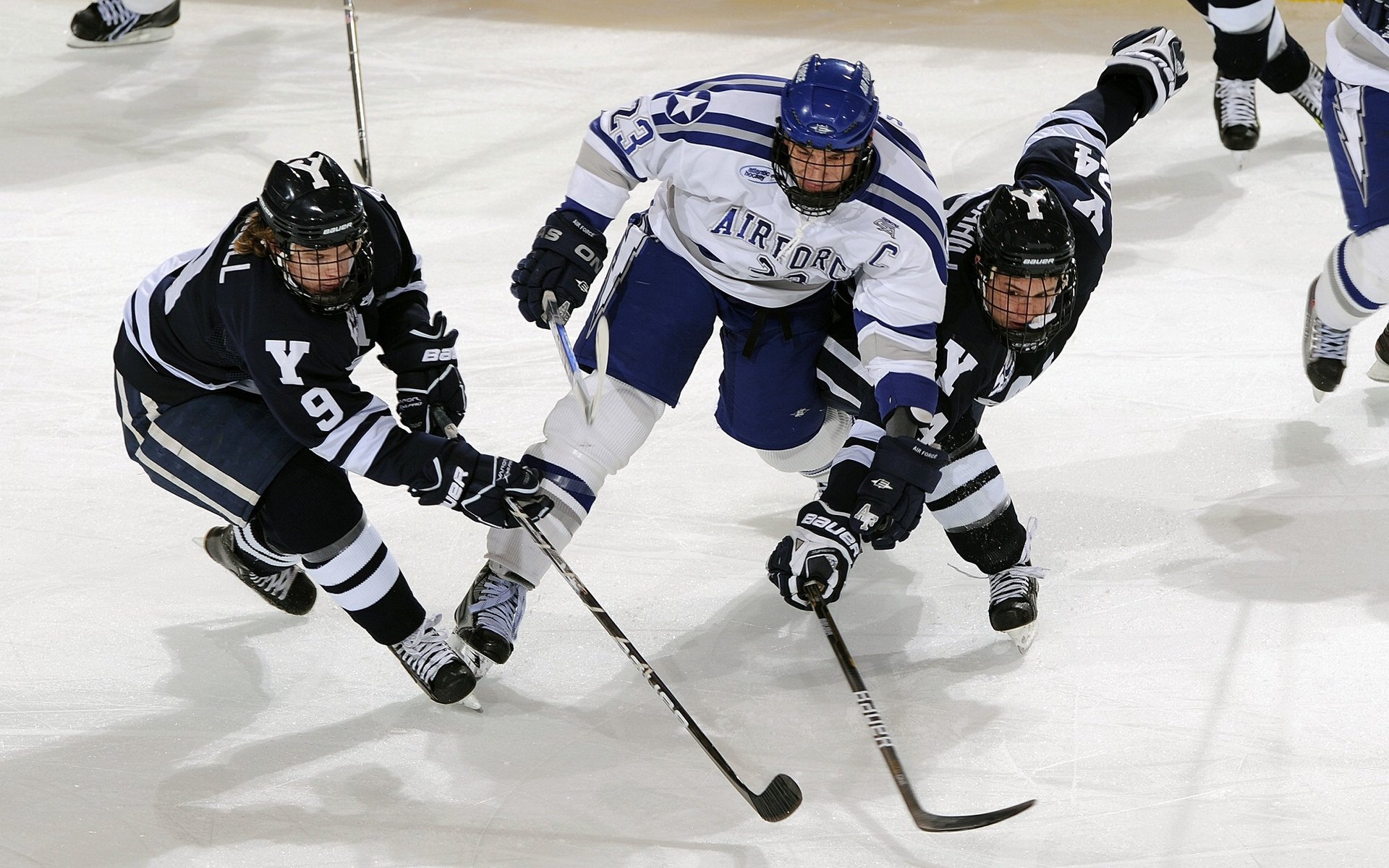 逆境中的火焰，波兰队绝地翻盘奥地利，许昕状态火热点燃赛场